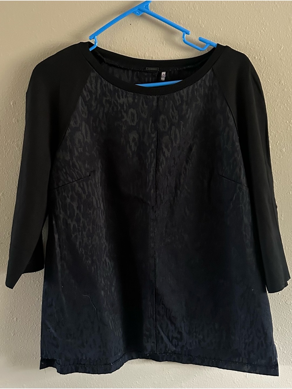 Elie Tahari Black Animal-Print 3/4 Sleeve Tunic Top